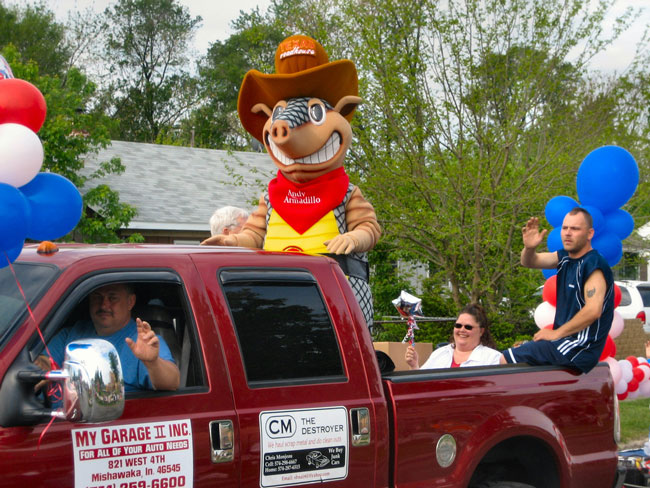 Andy Armadillo Texas Roadhouse Mascot Costume In Truck For Parade