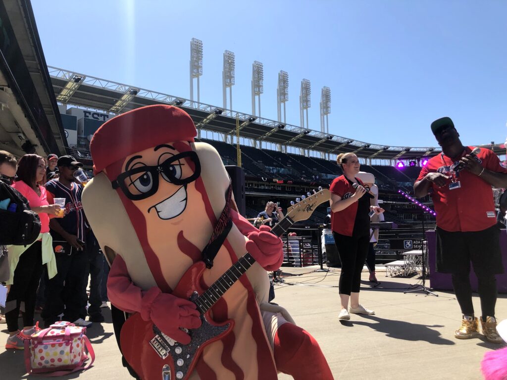 Cleveland indians sports mascots hot dog race